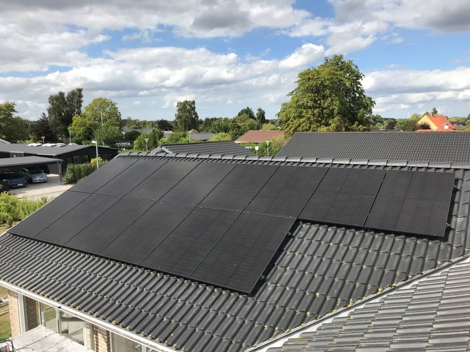 5 46 kWp Hybrid solcelleanlæg i Solrød Solet Danmark