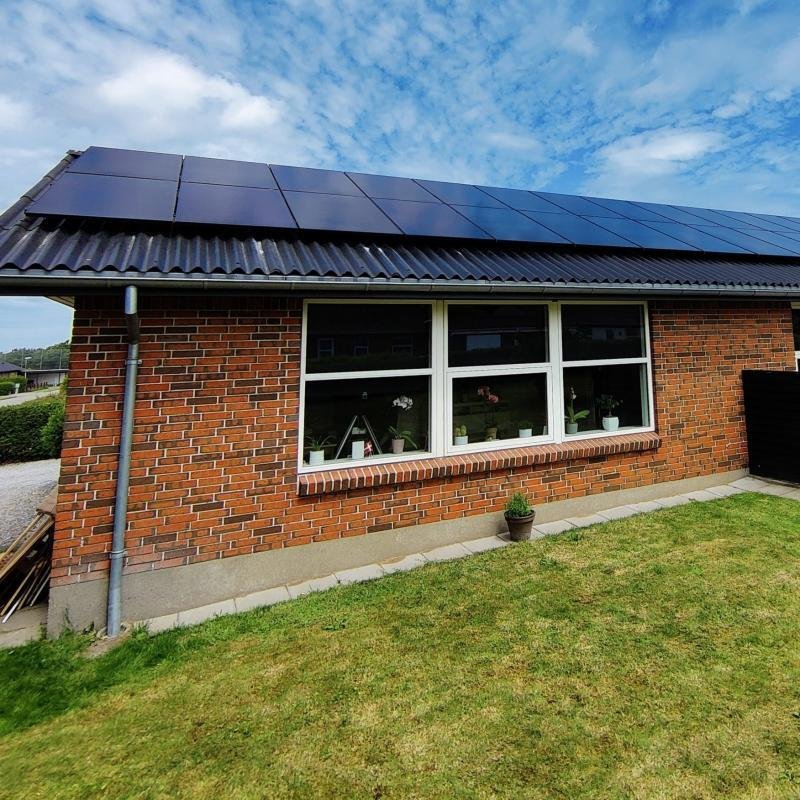 solcelleanlæg hus tagterrasse